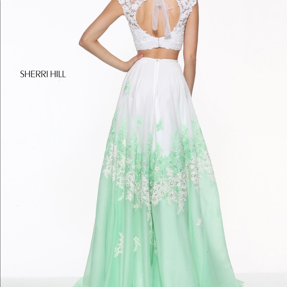 Sherri Hill prom dress